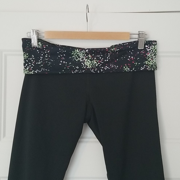 Roxy Athletix 3/4 Sport Leggings - Picture 5 of 6